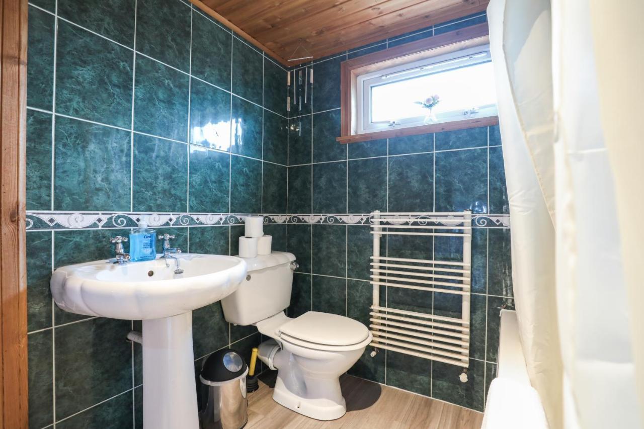 إدنبرة Beautiful 4 Bedroom Cottage - Ideal Location - Free Parking المظهر الخارجي الصورة