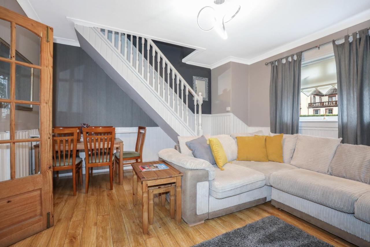 إدنبرة Beautiful 4 Bedroom Cottage - Ideal Location - Free Parking المظهر الخارجي الصورة