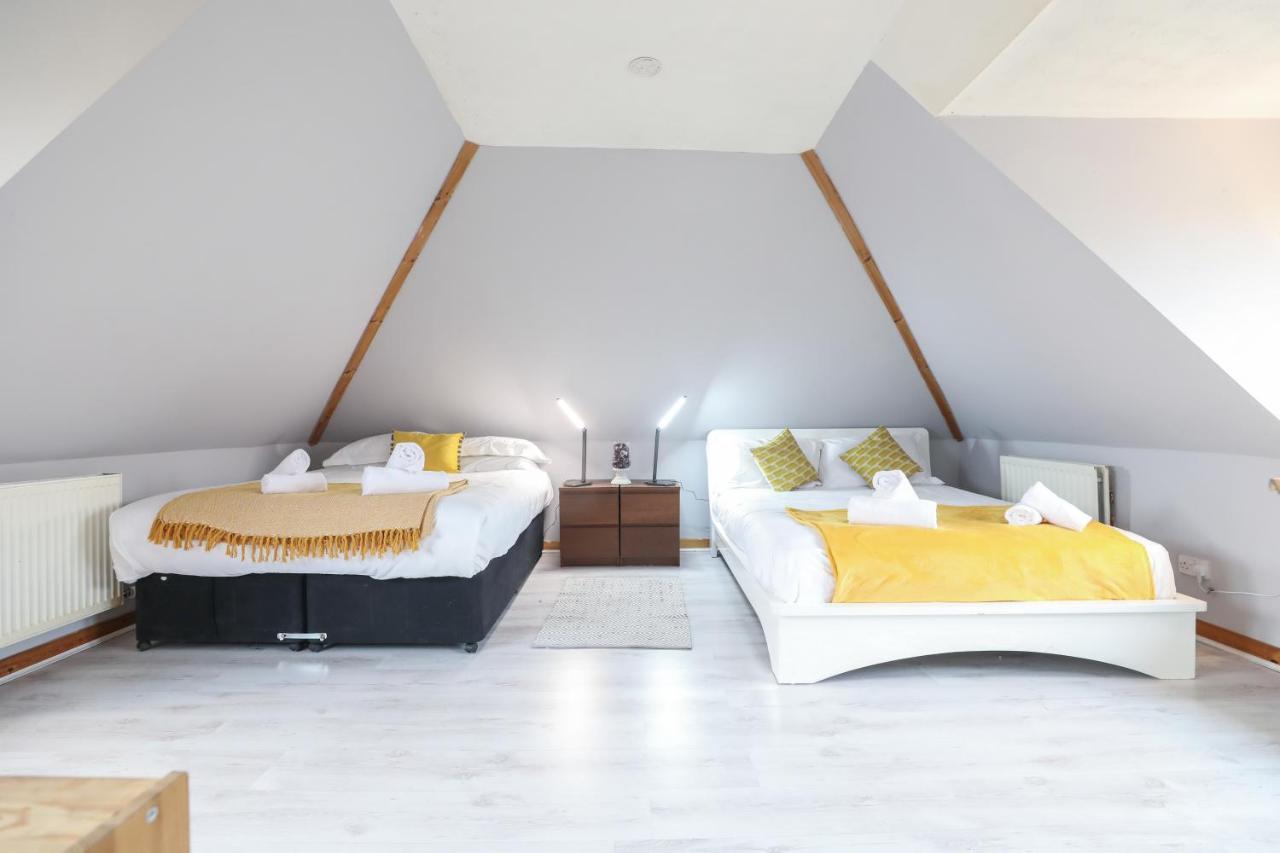 إدنبرة Beautiful 4 Bedroom Cottage - Ideal Location - Free Parking المظهر الخارجي الصورة