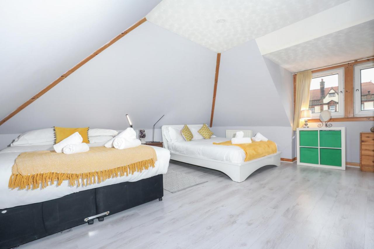 إدنبرة Beautiful 4 Bedroom Cottage - Ideal Location - Free Parking المظهر الخارجي الصورة